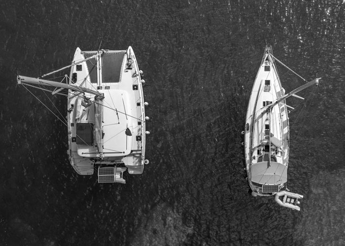 Catamaran vs Monohull boats
