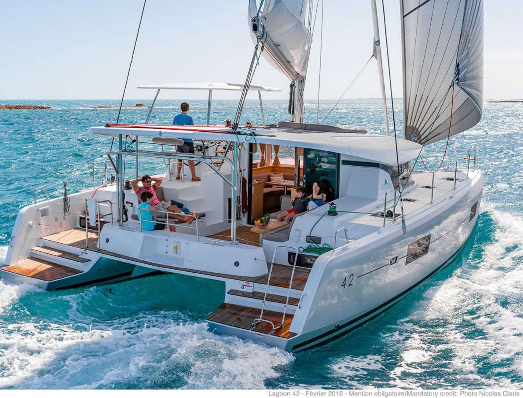 Learn to Sail with Nautilus, Leading Beautiful ASA Courses