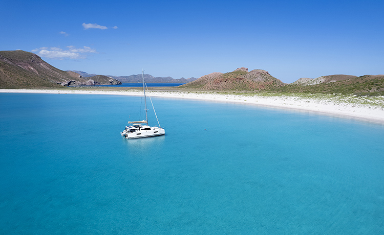 LEARN TO SAIL: SEA OF CORTEZ, MEXICO