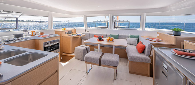 CATAMARAN<br> SAILING COURSES
